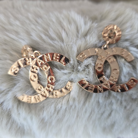 New Chanel Gold Logo Earrings - Picture 2 of 3